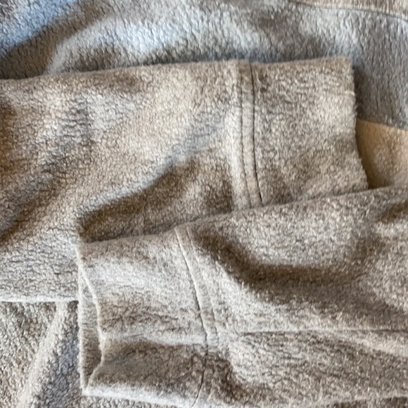 Garage size small oversized sweater - Picture 4 of 6